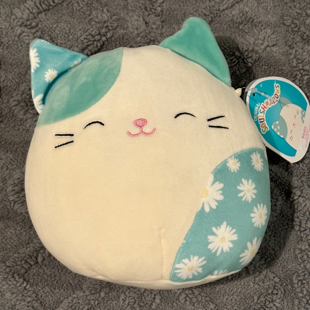 Kesla Cat squishmallow